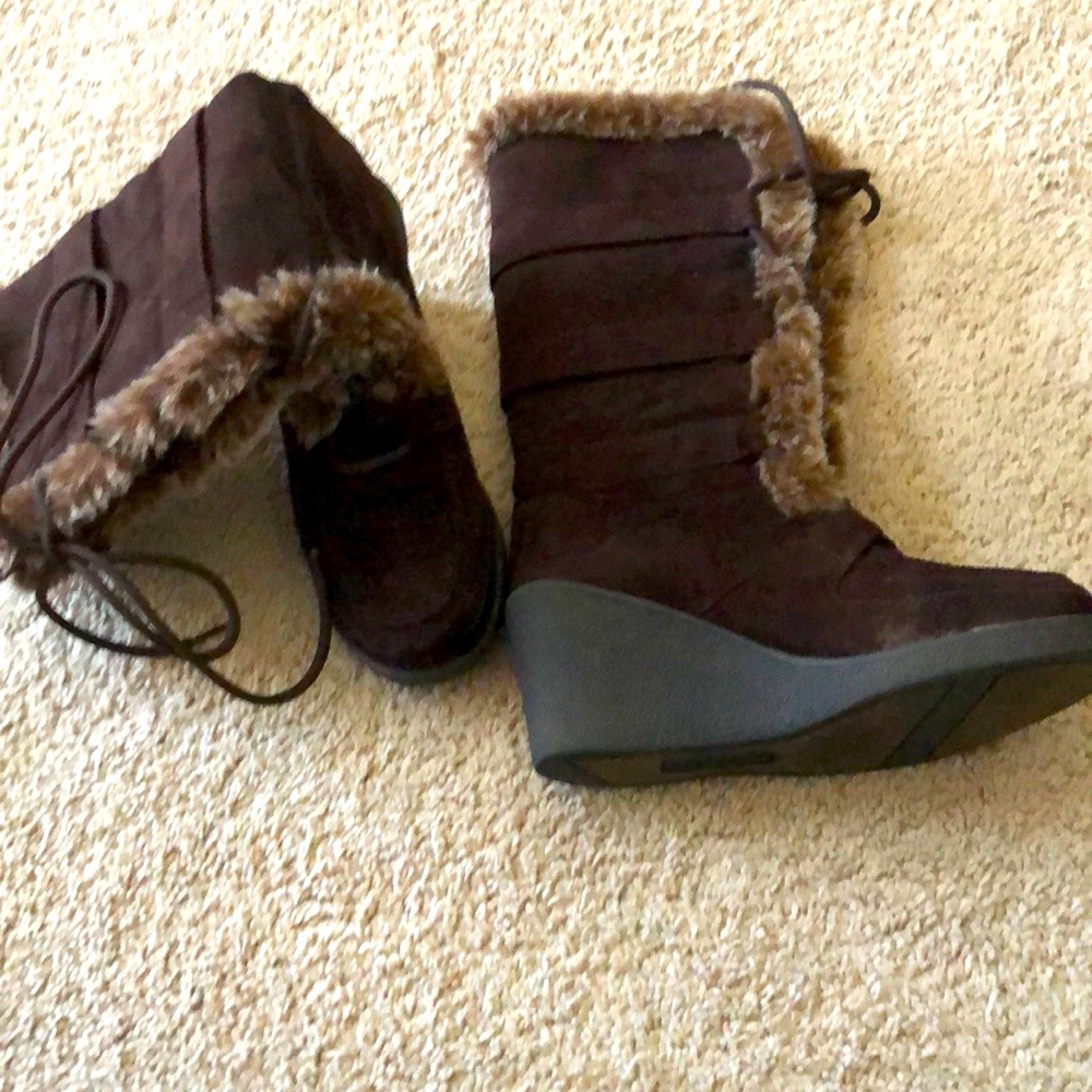 Brown Swede looking boots